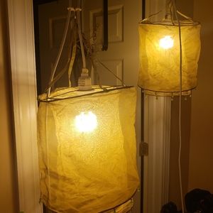 2 Hanging lamps